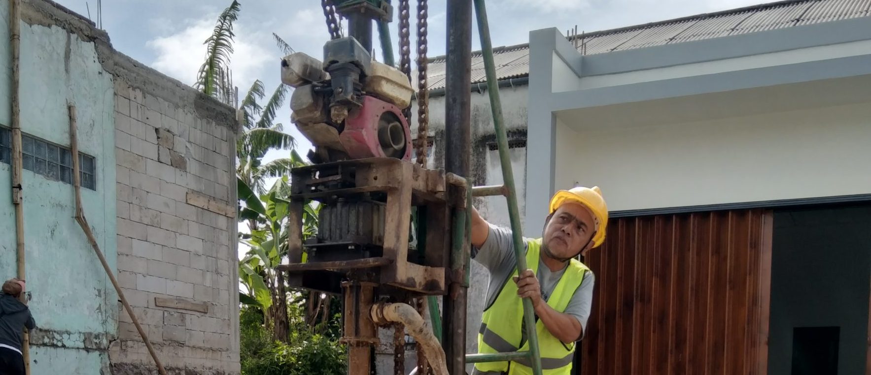 Proyek pengeboran sumur